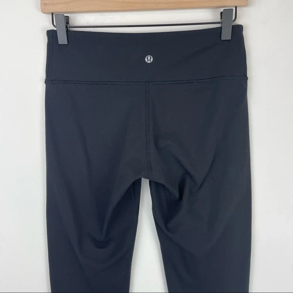 Lululemon Black Crop Leggings Sz 6 - Picture 4 of 9